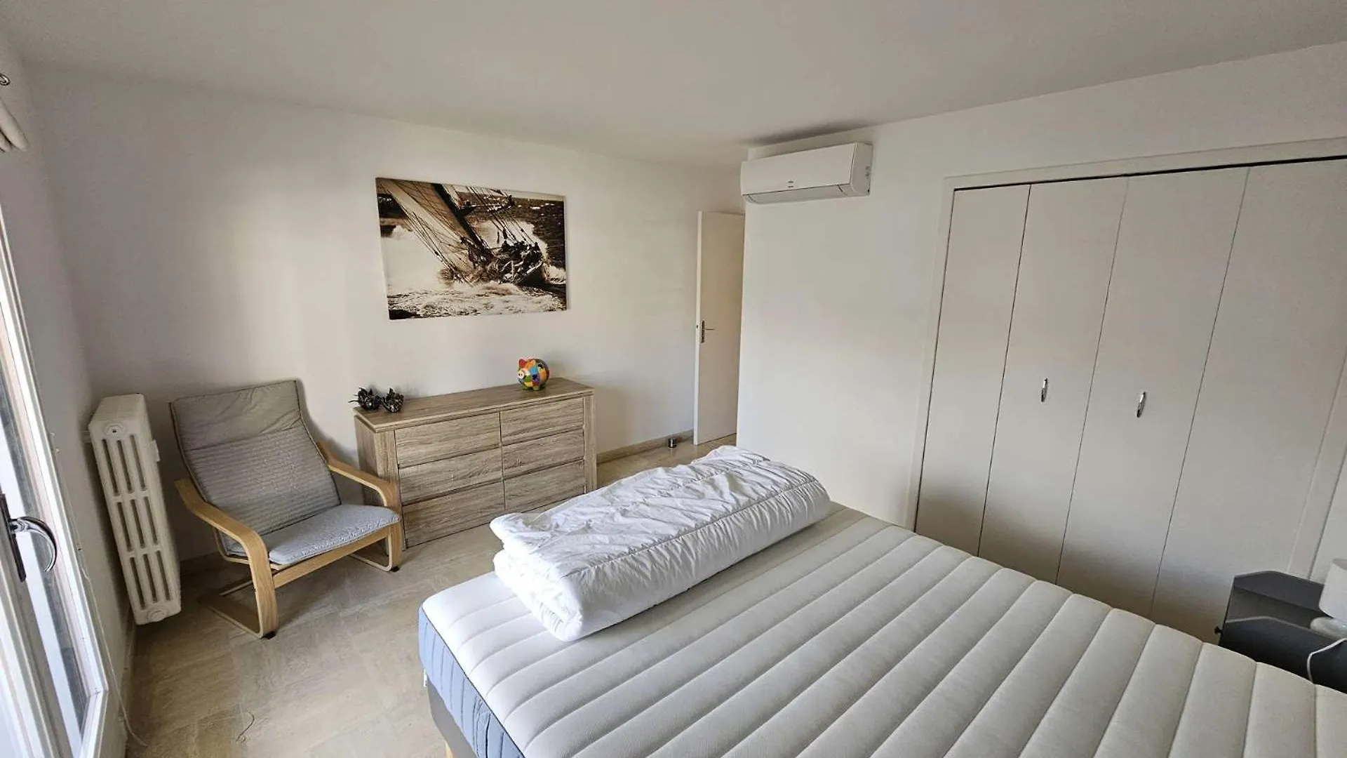 Bel Appartement, 6 Couchages, Wifi, Climatise, Parking, 10 Minutes A Pied De La Mer Sanary-sur-Mer France