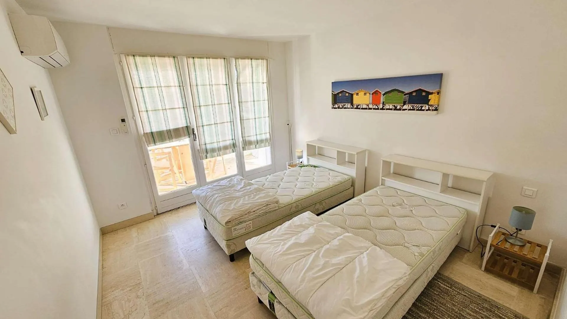 Bel Appartement, 6 Couchages, Wifi, Climatise, Parking, 10 Minutes A Pied De La Mer Sanary-sur-Mer