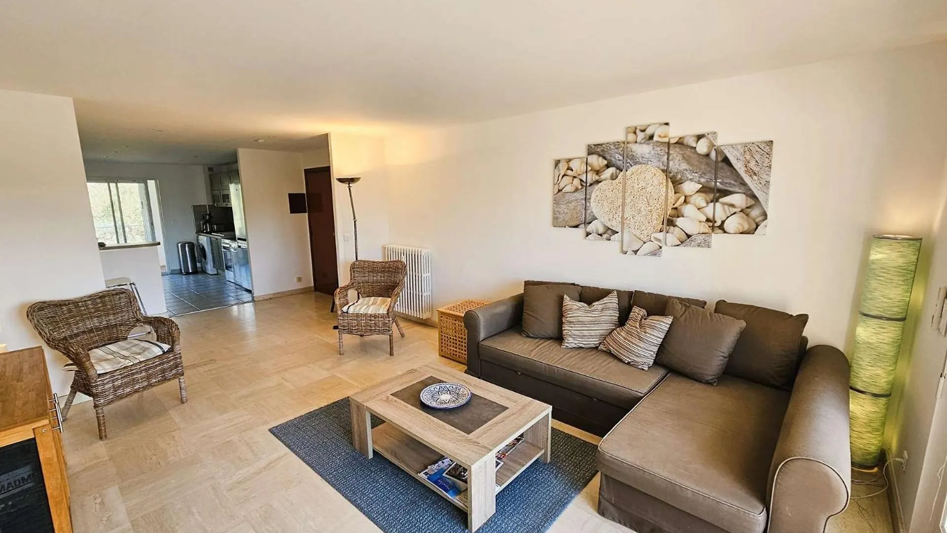 Apartment Bel Appartement, 6 Couchages, Wifi, Climatise, Parking, 10 Minutes A Pied De La Mer Sanary-sur-Mer