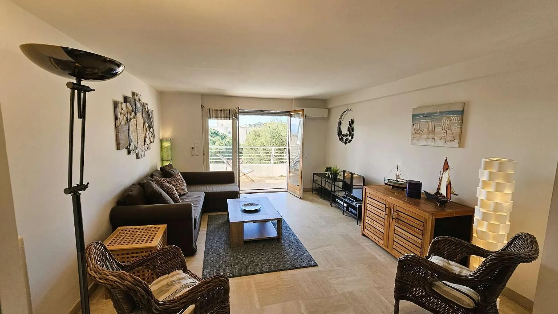 Bel Appartement, 6 Couchages, Wifi, Climatise, Parking, 10 Minutes A Pied De La Mer Sanary-sur-Mer 0*,